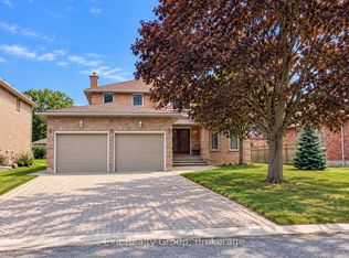 17 Bridlewood Ln, Quinte West, ON K8V 6N4