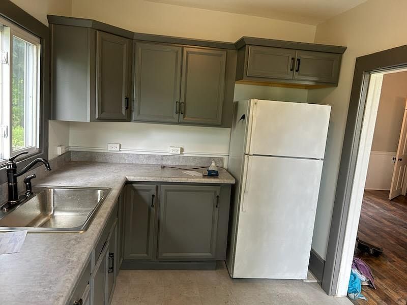2nd image of 1635 Cortez Rd