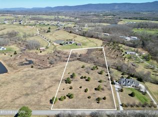 Clint Lowe Rd, Crossville, TN 38572