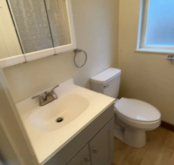 323 Webster St — Photo 6