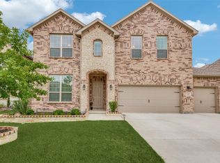 1401 Starlight Ave, Aubrey, TX 76227