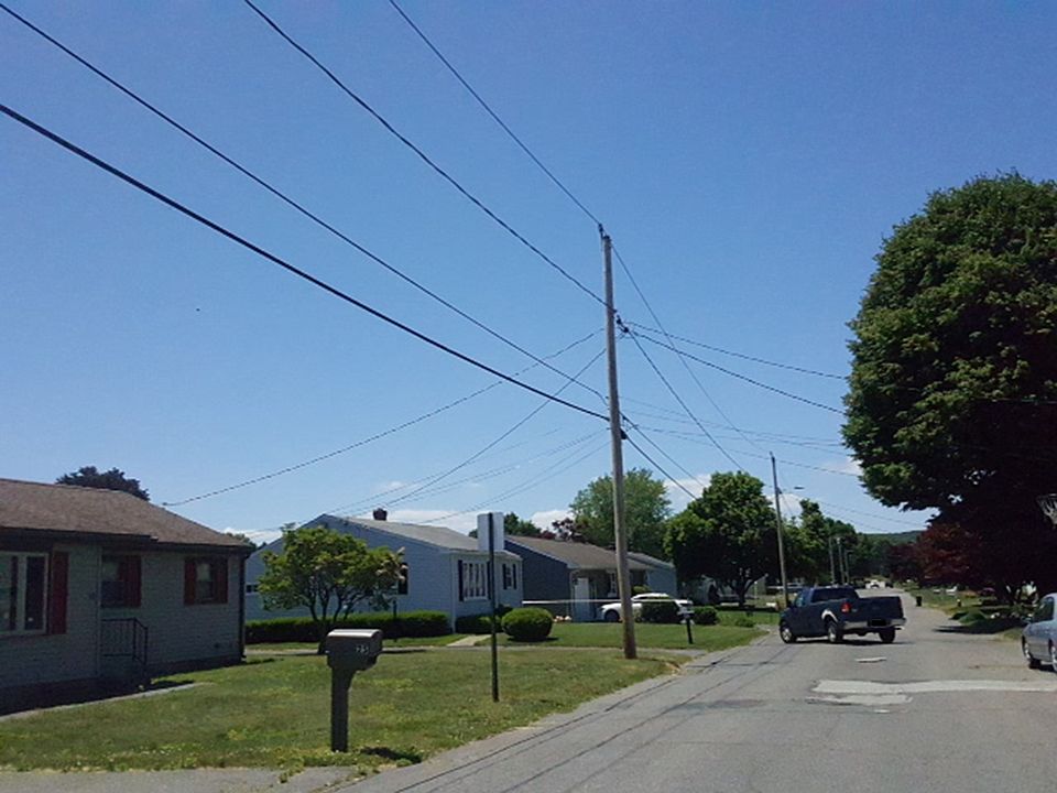 2nd image of 25 Dayton St