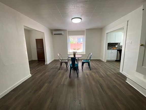 2nd image of 320 E Lodi Ave