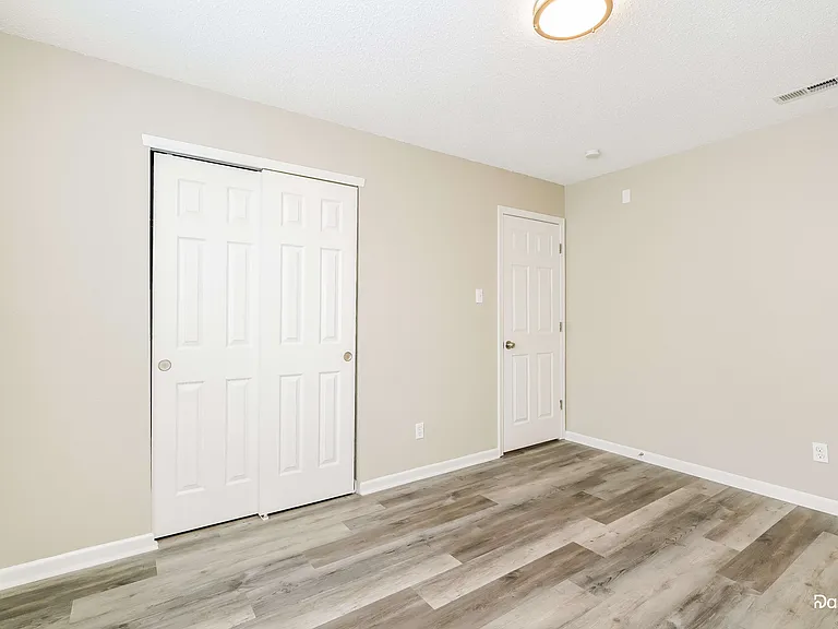 2303 Westmere Dr — Photo 12