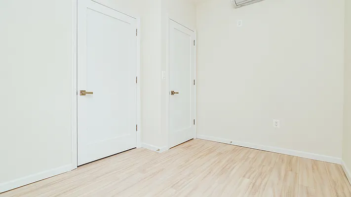 Rented by Nooklyn NYC LLC | media 30