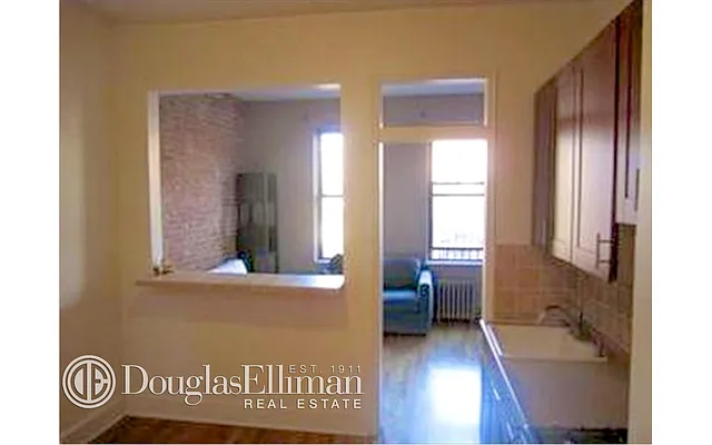 Rented by Douglas Elliman | media 20