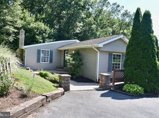 100 N Ridge Rd, Reinholds, PA 17569