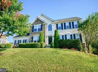 48 Winding Brook Dr, Sinking Spring, PA 19608