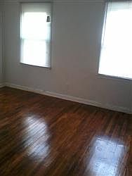 5th image of 362 Plaza Ave
