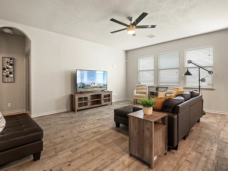 7015 Windy Run Ct — Photo 11