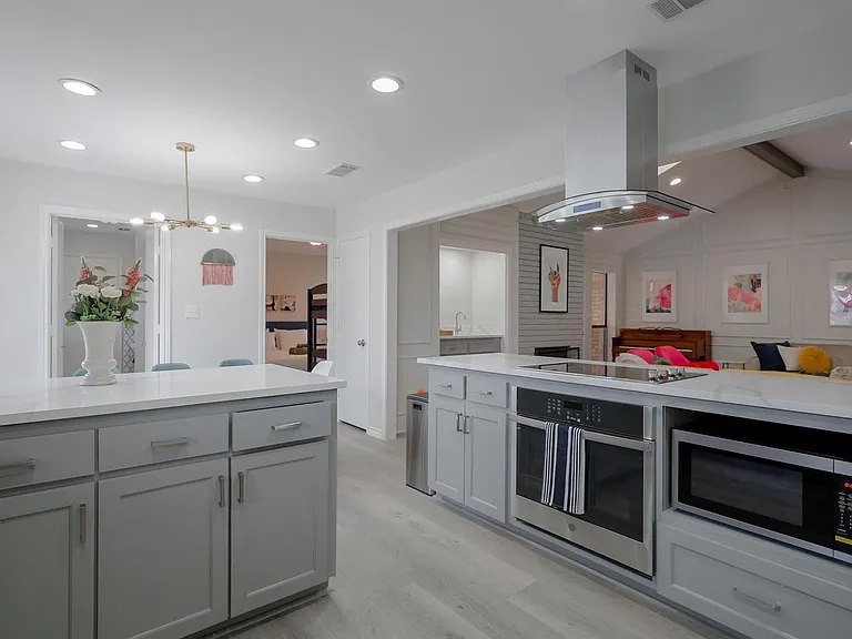 1613 E Spring Valley Rd — Photo 14
