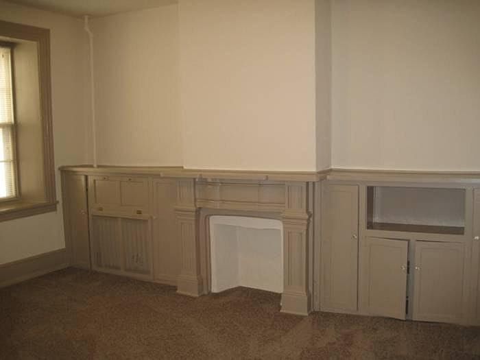 2nd image of 154 W High St APT 3