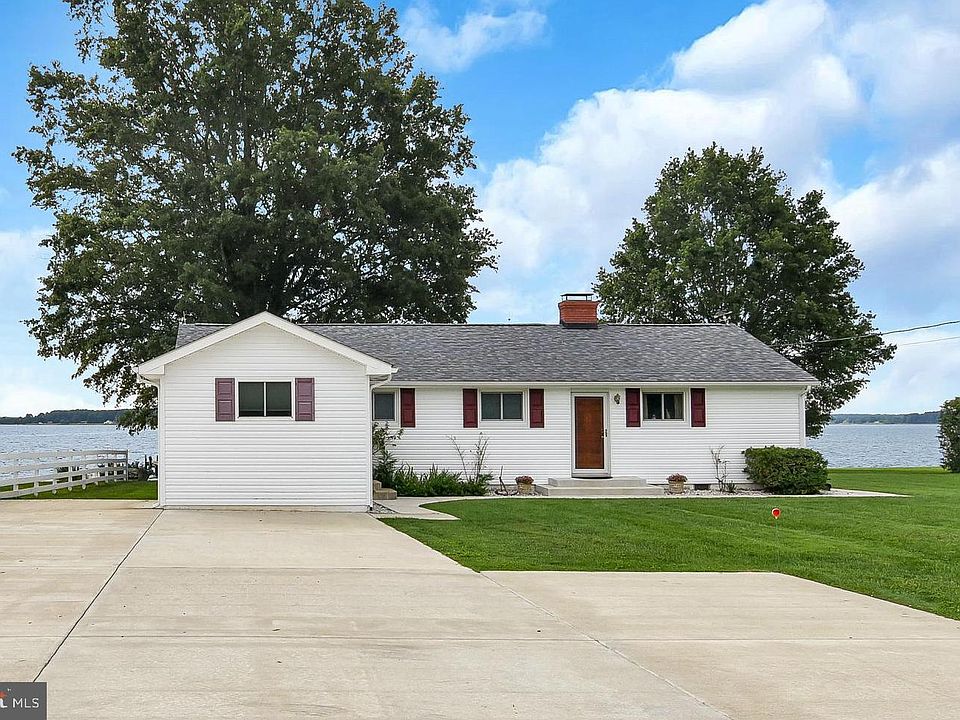 1st image of 257 Halbrook Ln