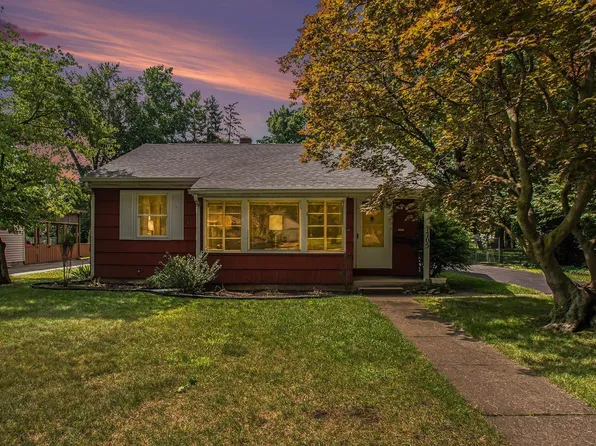 1705 Rockne Dr, South Bend, IN 46617