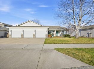 8415 Lancaster Dr, Pasco, WA 99301