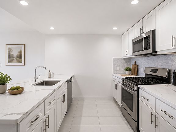 2nd image of 792 Columbus Ave APT 12O