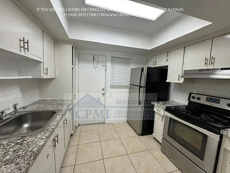 Eden House - 3601 Van Buren St Hollywood, FL 33021 — Photo 28