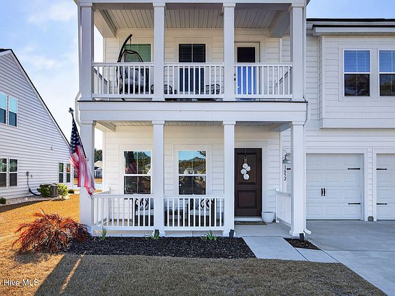 2nd image of 1652 White Starfish Court