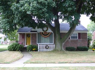 28284 Elmira St, Livonia, MI 48150