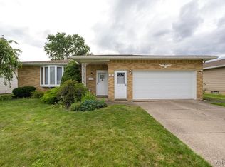78 Madaline Ln, Depew, NY 14043