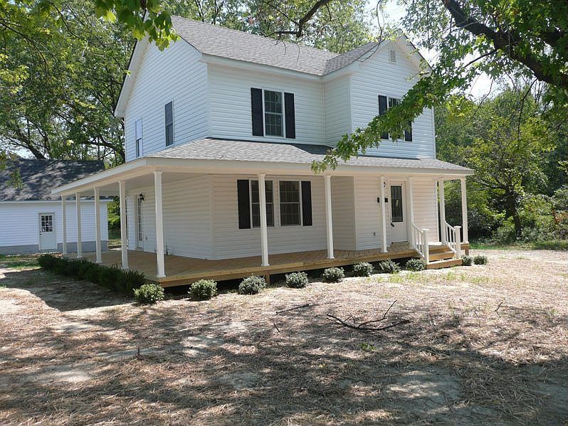1st image of 2301 Gordon Ln