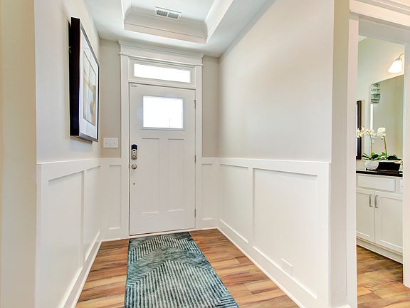 These photos are representative of this floor plan, but all options may not be available in every co