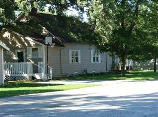 202 E Alice St, Kouts, IN 46347