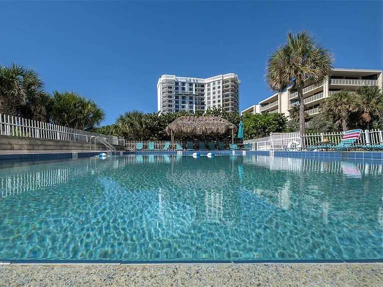 2425 Gulf Of Mexico Dr #7B — Photo 8