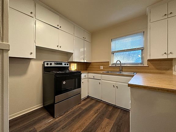 4th image of 3404 Blackburn St