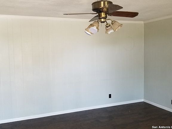3rd image of 10447 N First Str.