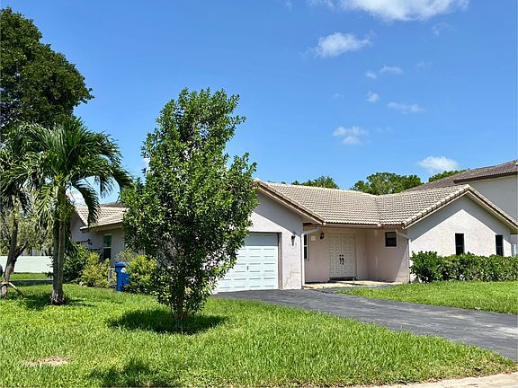 3rd image of 11615 NW 23rd Ct #1