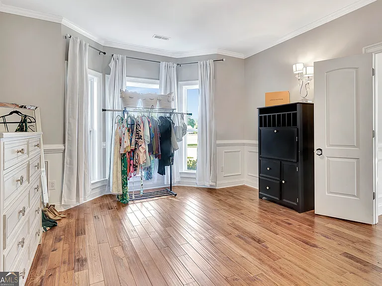 140 Lake Park Ct — Photo 42
