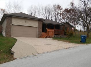 1506 S 12th Ave, Ozark, MO 65721