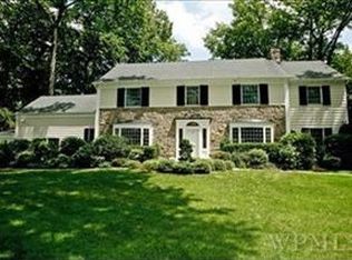 43 Silver Birch Dr, New Rochelle, NY 10804