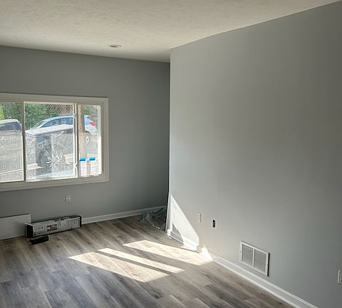 3rd image of 63 Dilworth St