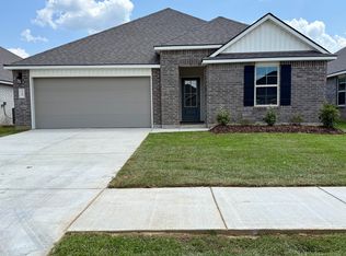 339 Crowne Parc Dr, Opelousas, LA 70570
