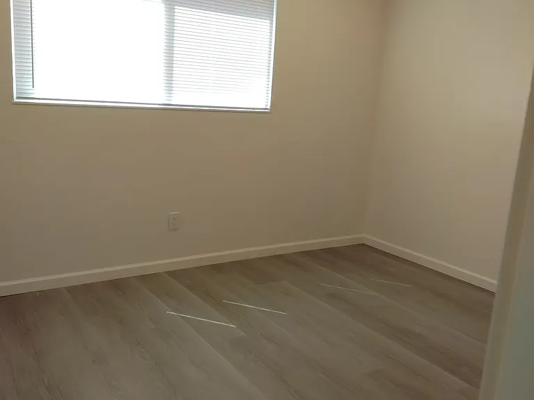 1028 Durness Pl — Photo 10