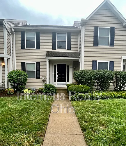 2071 Stratford Ct Photo 1