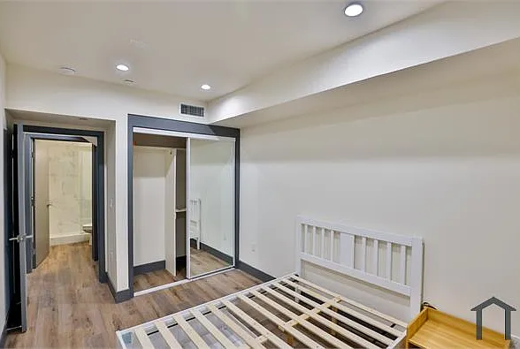 2 bed, 510 sqft, $2,700 — Photo 2