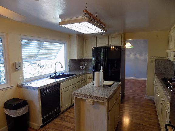 4th image of 5455 Del Oro Dr