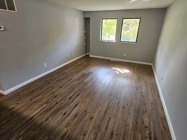 1102 E Colorado Ave — Photo 12