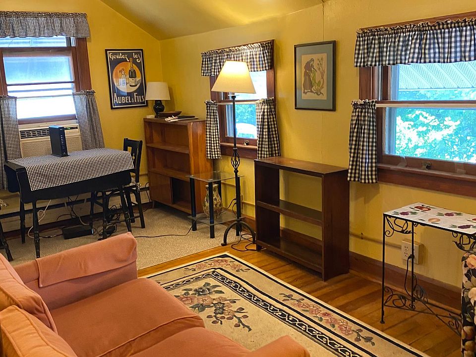 1st image of 607 S Fess Ave Unit 6