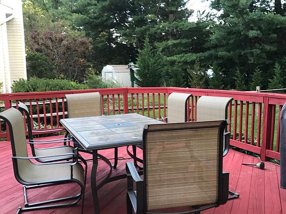 4th image of 13333 Cloverdale Pl