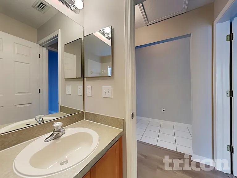 12010 Hampshire Field Ct — Photo 16