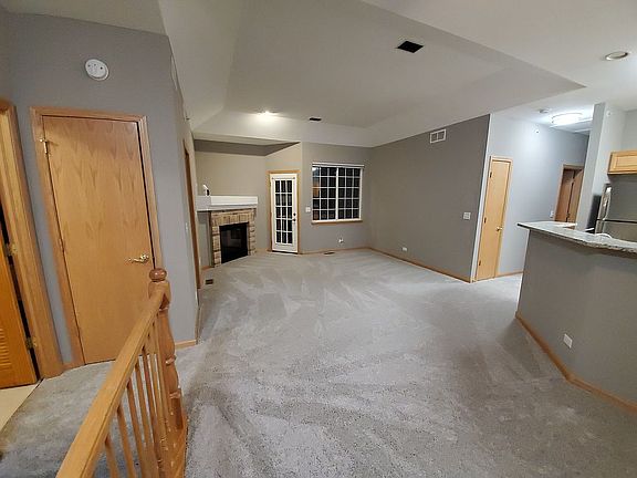 5th image of 453 Blue Springs Dr