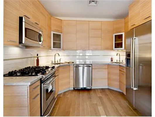 Sold by Douglas Elliman | media 18