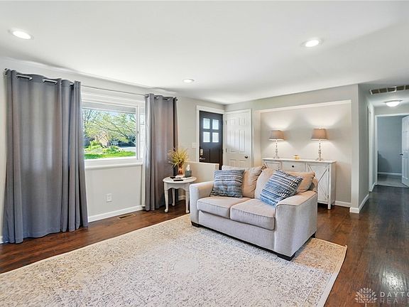 3rd image of 2110 S Lakeman Dr
