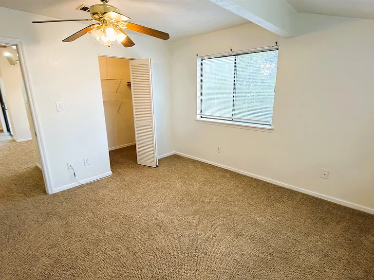 1315 Airport Dr #B02 — Photo 14