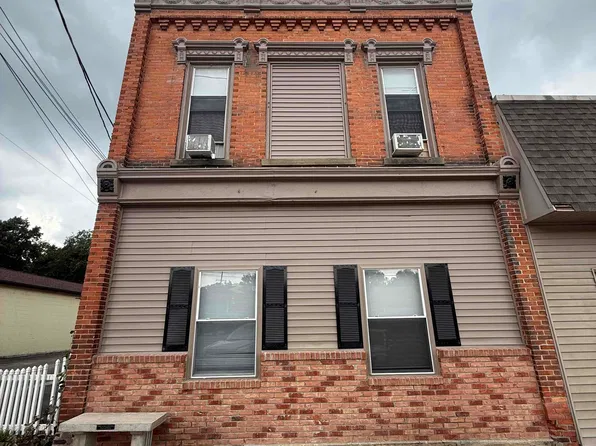 140 S Saginaw St #4, Byron, MI 48418