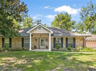 456 Devon Dr, Mandeville, LA 70448